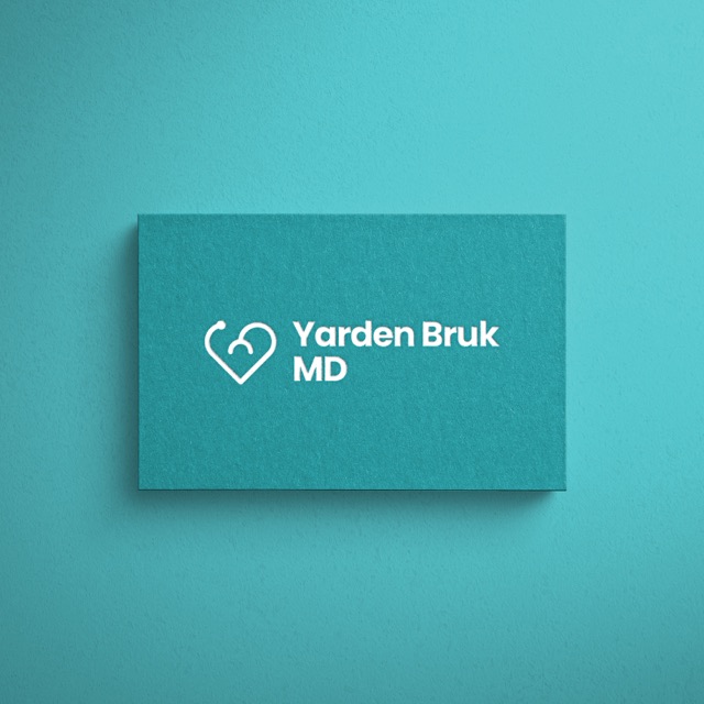 כרטיס ביקור בצבע טורקיז עם לוגו "Yarden Bruk MD" ואייקון לב-סטטוסקופ